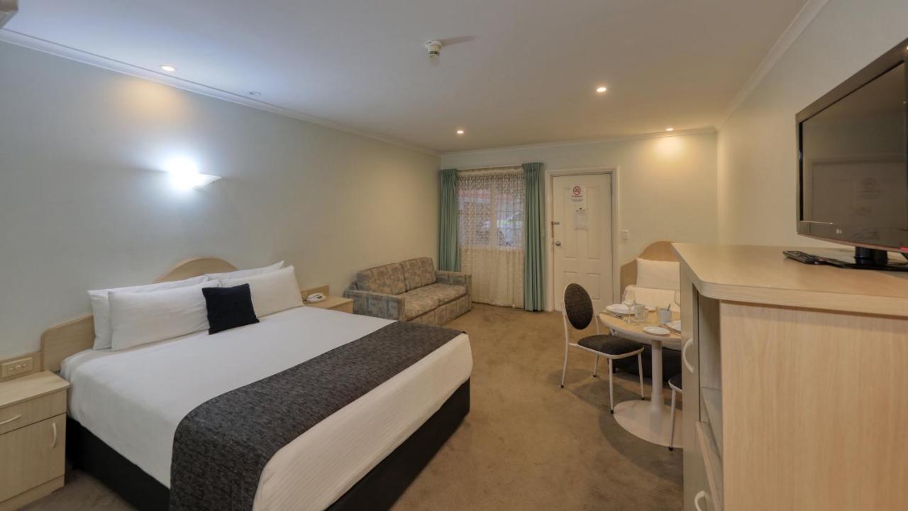 Charles Rasp Motor Inn & Cottages Broken Hill Ngoại thất bức ảnh