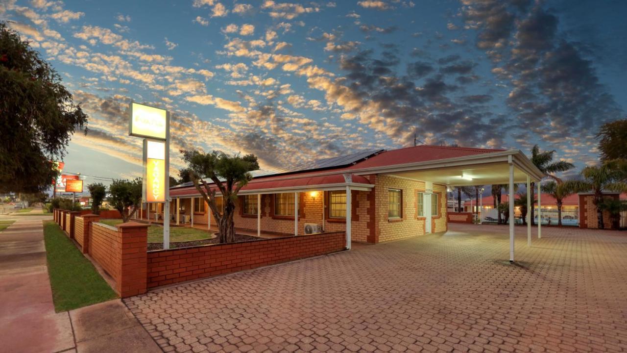 Charles Rasp Motor Inn & Cottages Broken Hill Ngoại thất bức ảnh