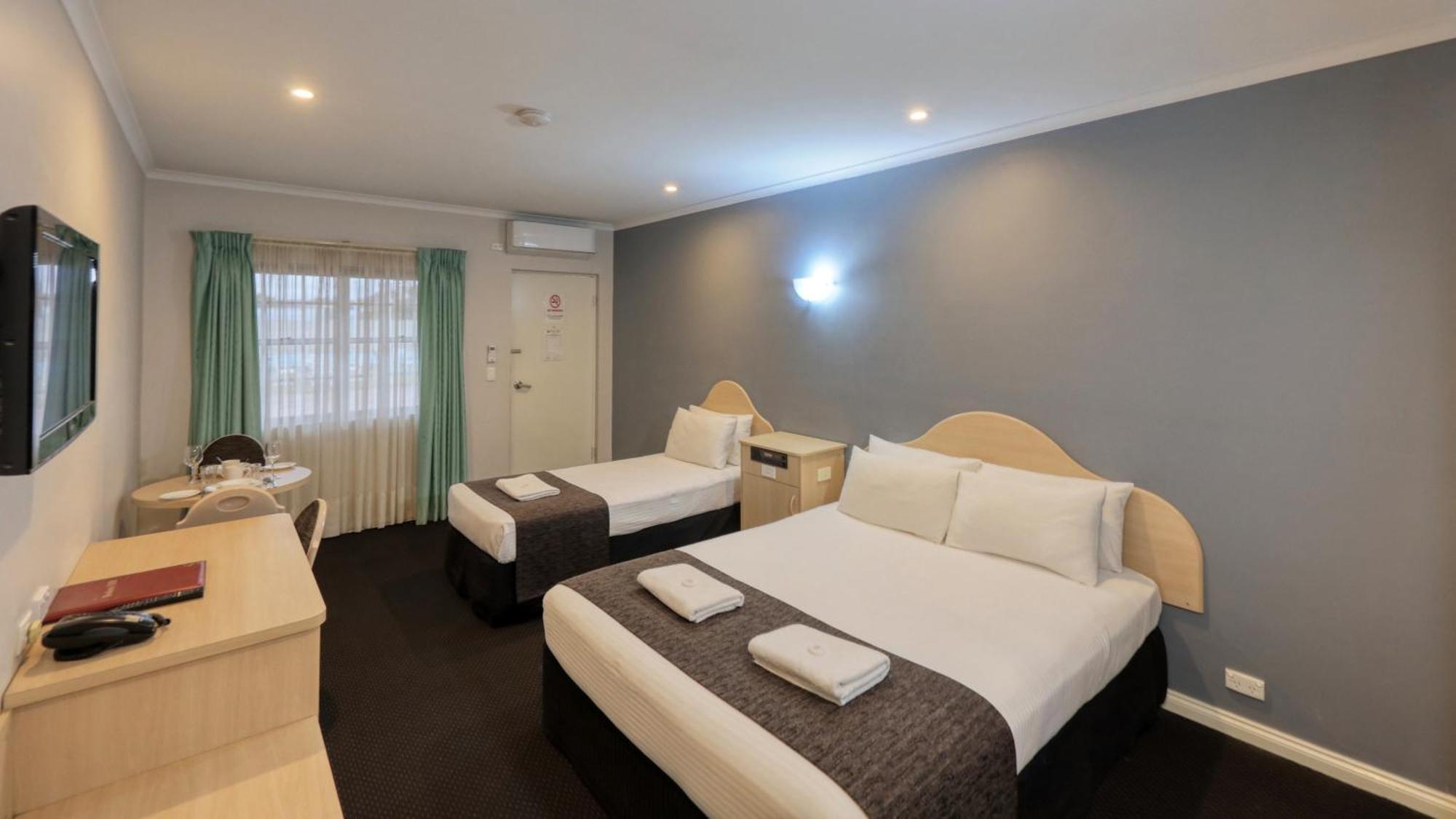 Charles Rasp Motor Inn & Cottages Broken Hill Ngoại thất bức ảnh