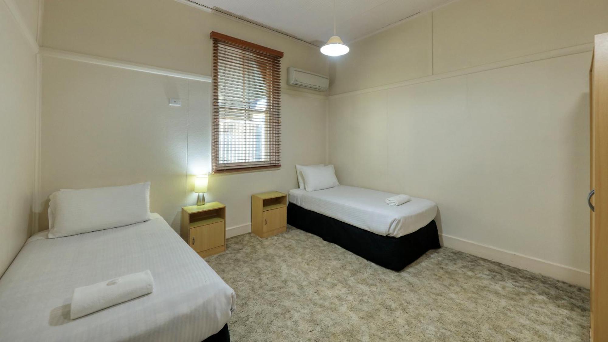 Charles Rasp Motor Inn & Cottages Broken Hill Ngoại thất bức ảnh