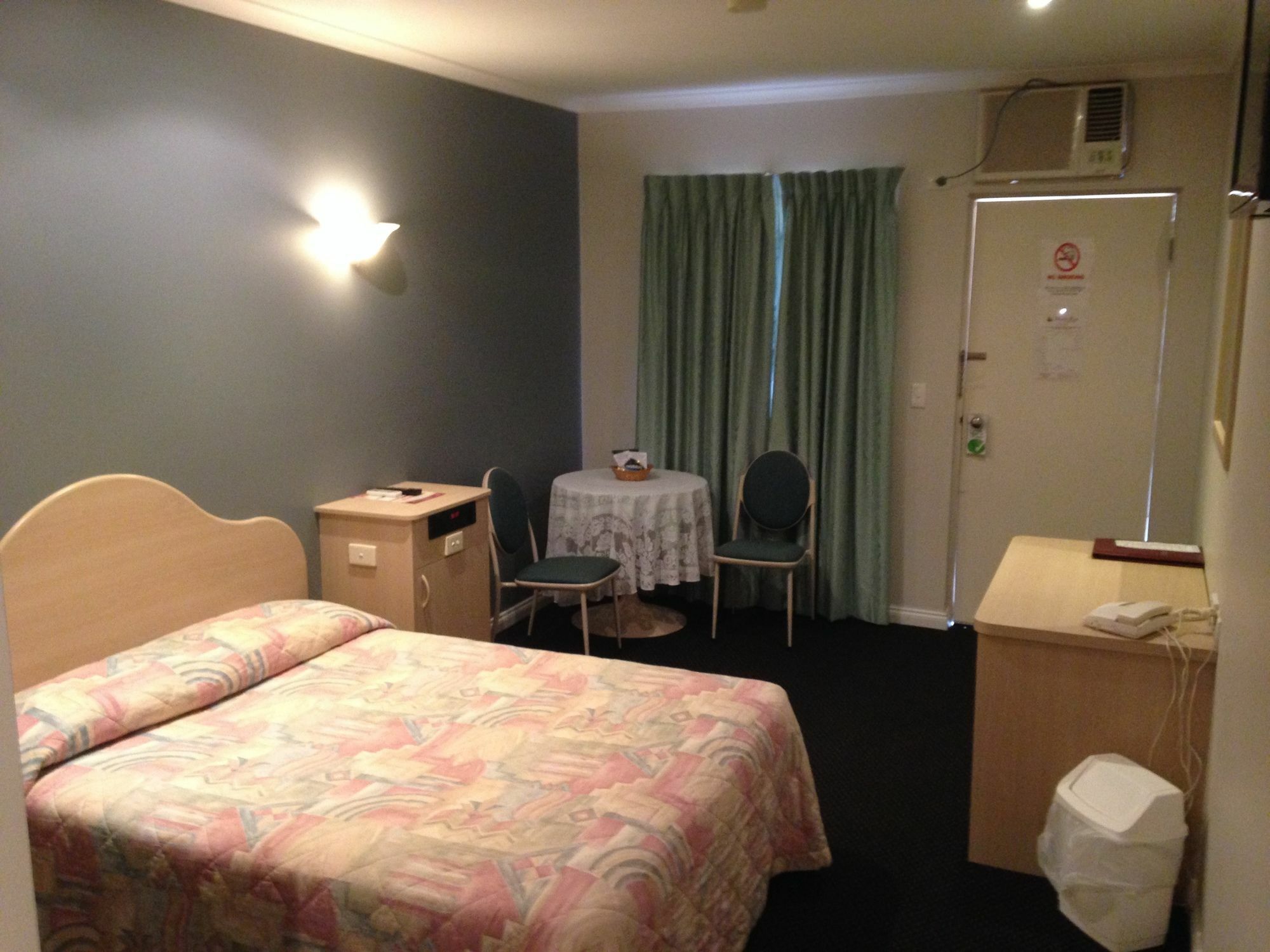 Charles Rasp Motor Inn & Cottages Broken Hill Ngoại thất bức ảnh